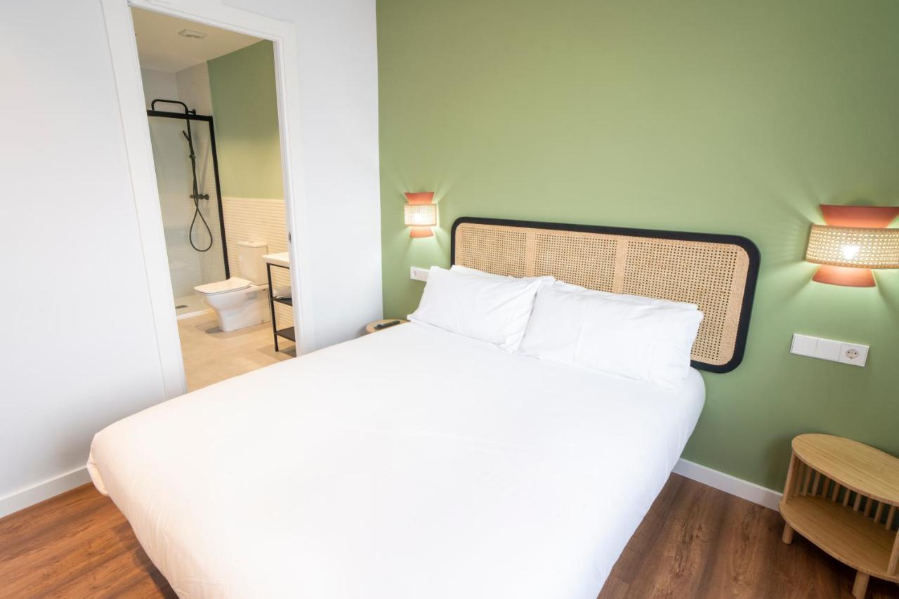 Caliu Apartments Barcelona - Camp Nou L'Hospitalet de Llobregat Exteriör bild