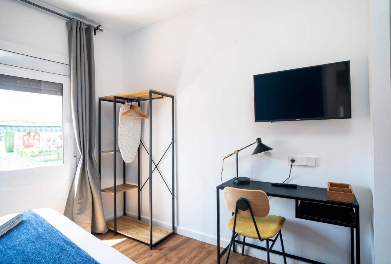 Caliu Apartments Barcelona - Camp Nou L'Hospitalet de Llobregat Exteriör bild